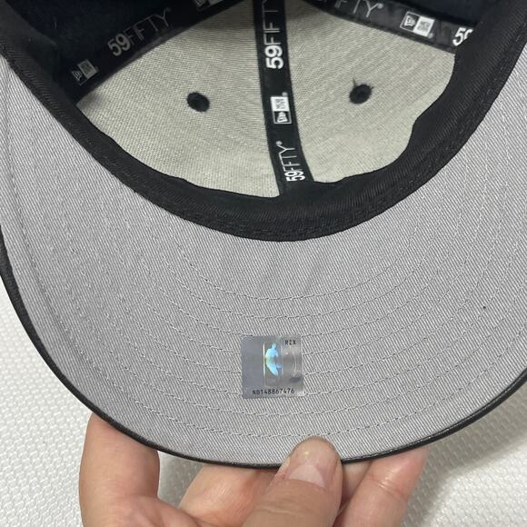 Boston Celtics Basketball New Era 59FIFTY Fitted Faux Leather NBA Hat Mens 6 7/8 - Picture 2 of 9